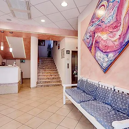 Atlantic Hotel 3*
